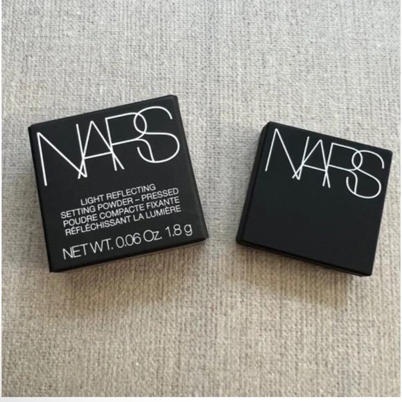 ❤️3 for $25❤️ NARS Light Perfecting Settings Powder mini - Picture 2 of 4